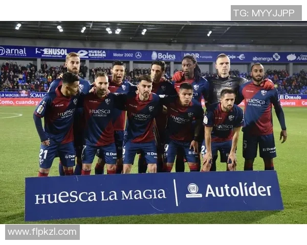 《传奇足球星辉：球场上的英雄与梦想背后的故事》