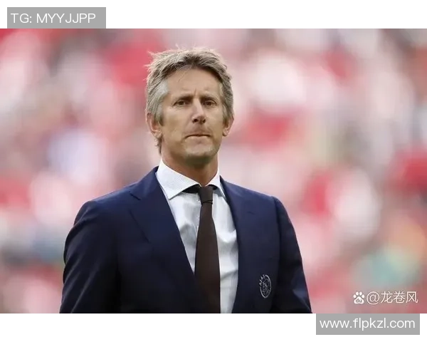 专一坚守足球生涯的传奇球星们与他们的执着爱情故事 专一坚守足球生涯的传奇球星们与他们的执着爱情故事