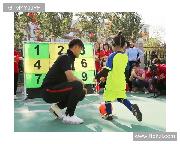 九宫格足球挑战，猜球星考验你的足球知识与眼力