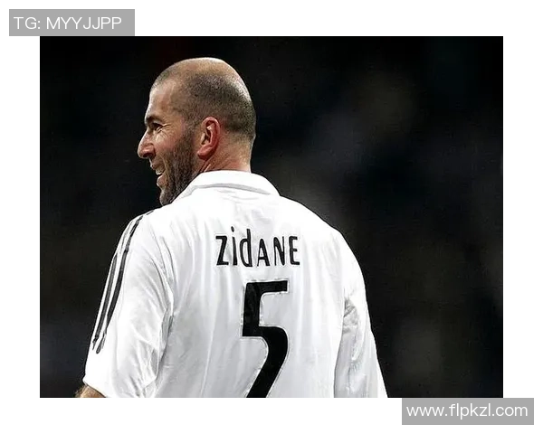 八号球员的魅力与贡献 足球场上不容忽视的中场大师 八号球员的魅力与贡献 足球场上不容忽视的中场大师