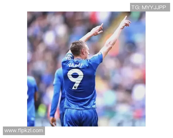 大头球星的传奇之路：从草根到足坛巨星的辉煌蜕变